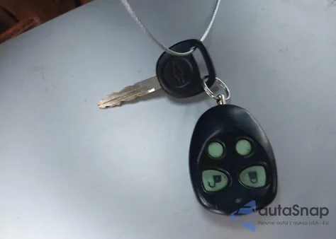 2000 Chevrolet S-10 Ls from USA, damaged, VIN 1GCCS19W3YK215053